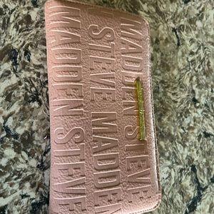 Steve Madden women’s clutch purse